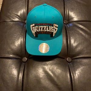Retro Vancouver Grizzlies hat